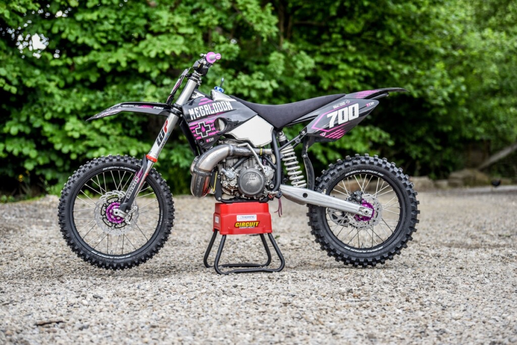 700cc 2T 먼지 자전거