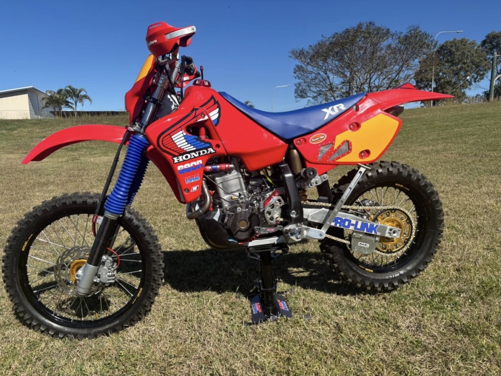 Honda XR650R Restomod
