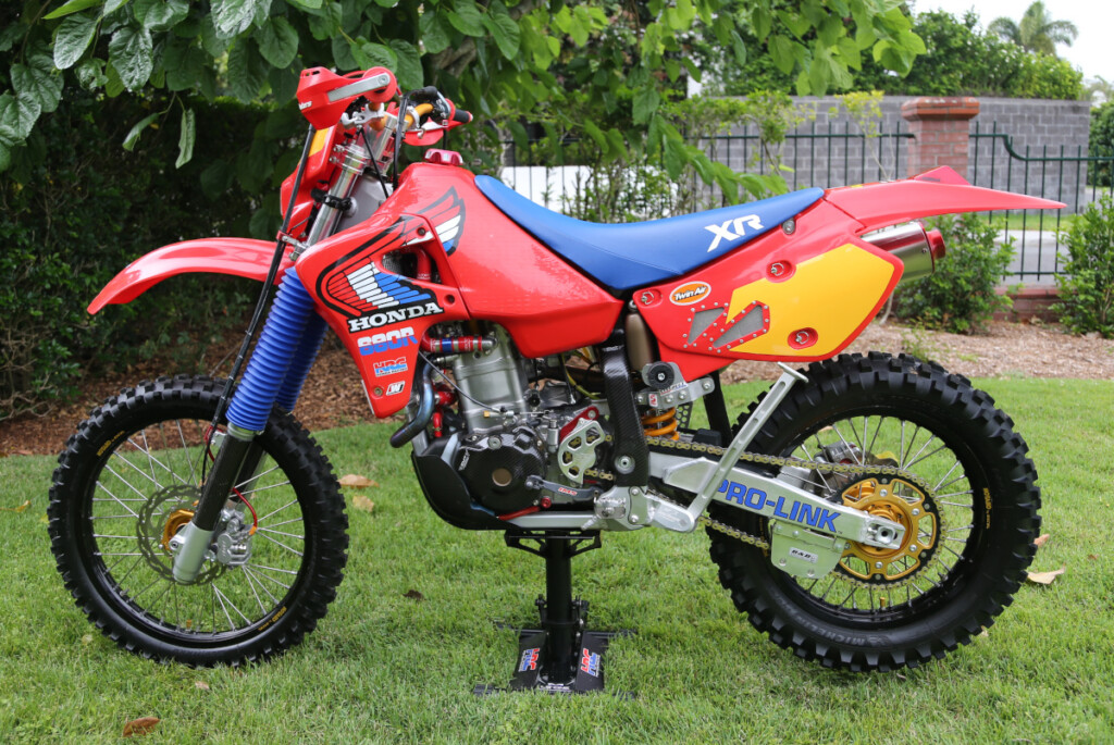 Honda XR650R Restomod