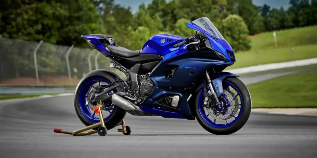 Review & Specs: Yamaha R7 (YZF-R7) – BikeBound