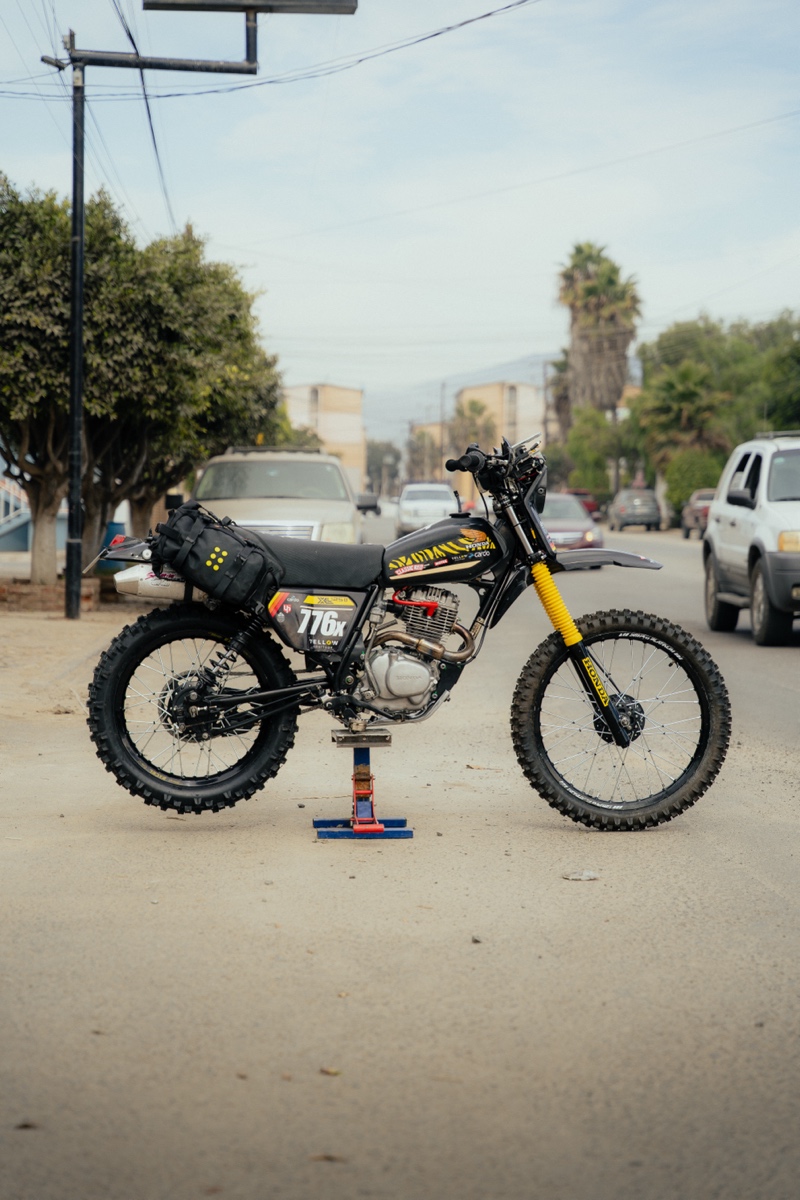 War Machine: Honda XL125S Baja 1000 Racer – BikeBound War Machine: Honda XL125S Baja 1000 Racer – BikeBound