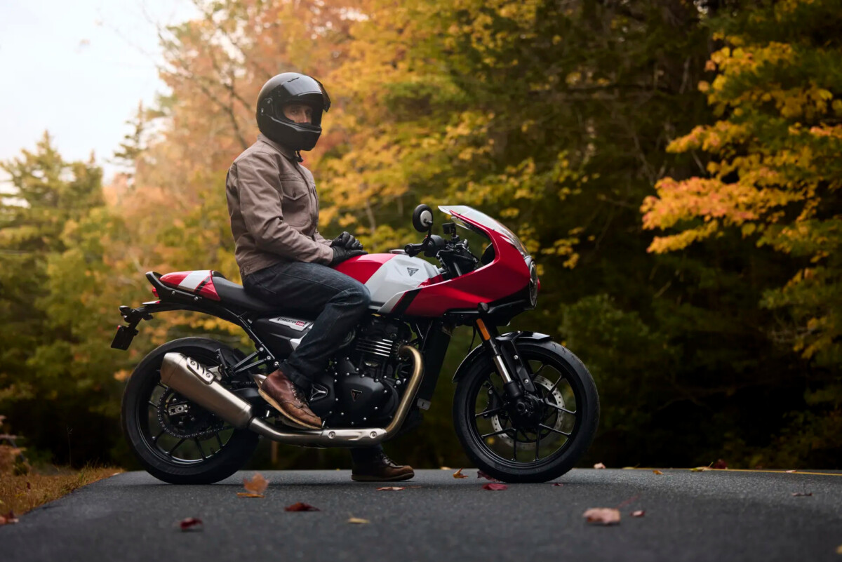 Coming in 2026: Triumph Thruxton 400 Café Racer – BikeBound