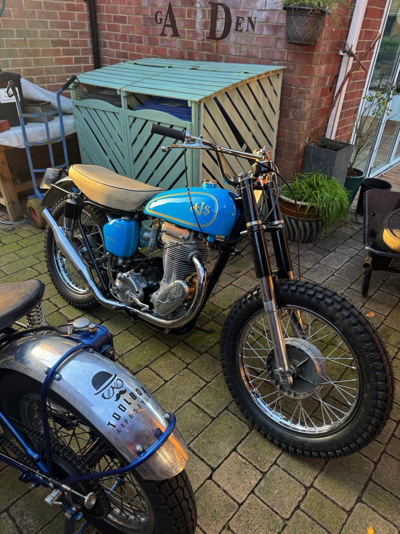 AJS 18CS Scrambler