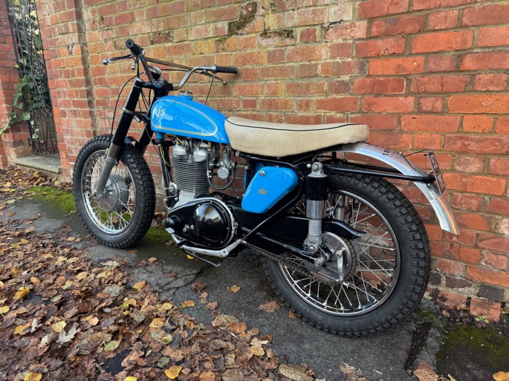 AJS 18CS Scrambler