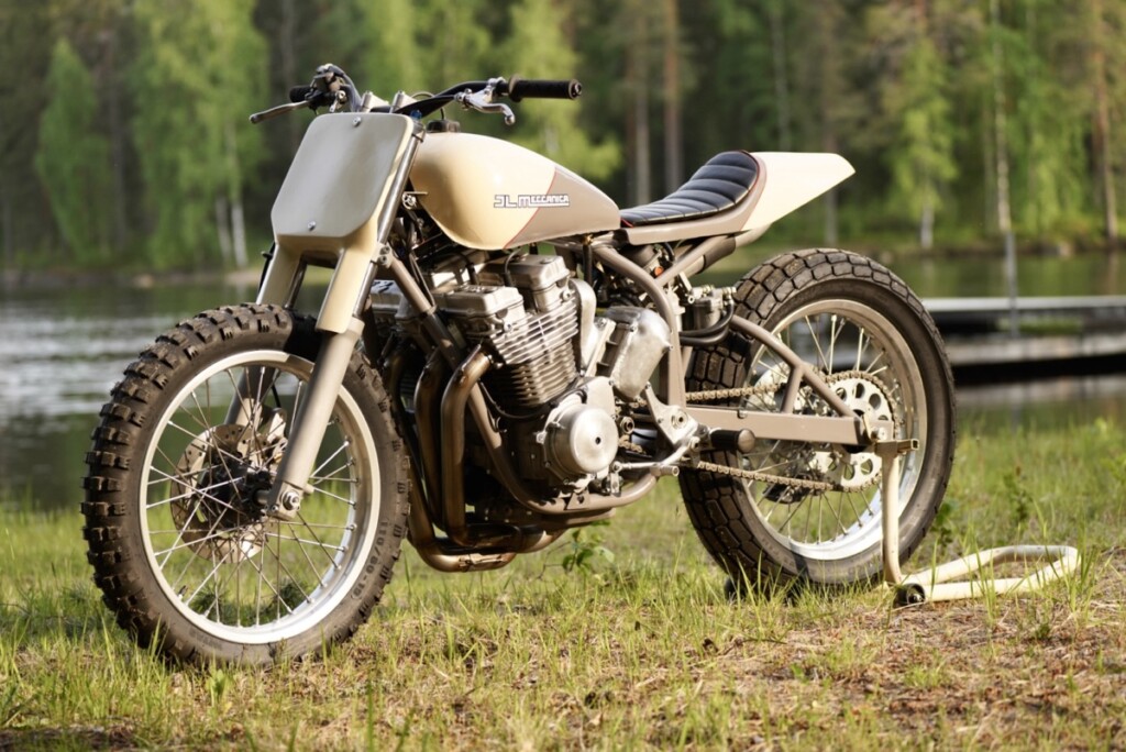 Supercharged GSX1100 Flat Tracker