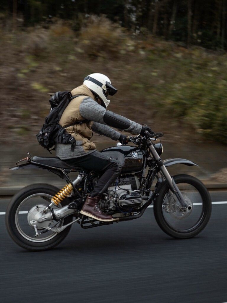 Lightweight Boxer: BMW “R100R改” Scrambler – BikeBound