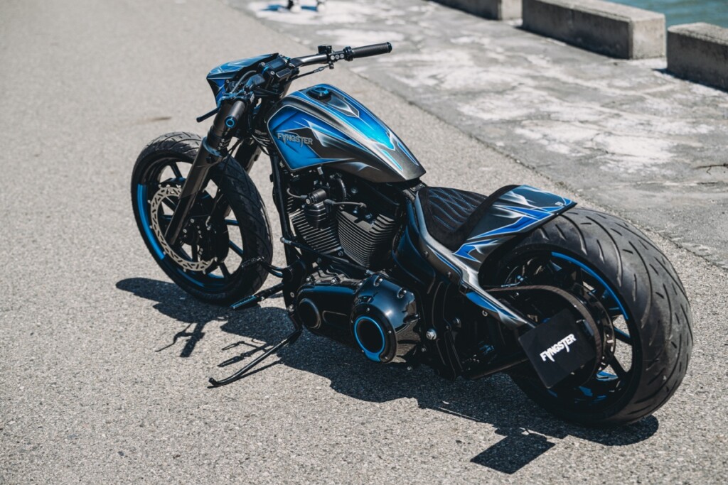Harley Breakout Bobber