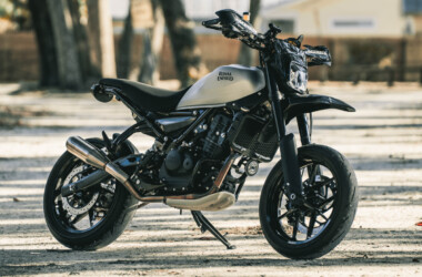 Royal Enfield Guerrilla 450 Supermoto