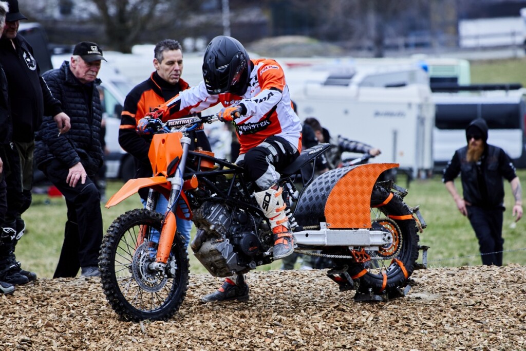 Snowhill Race