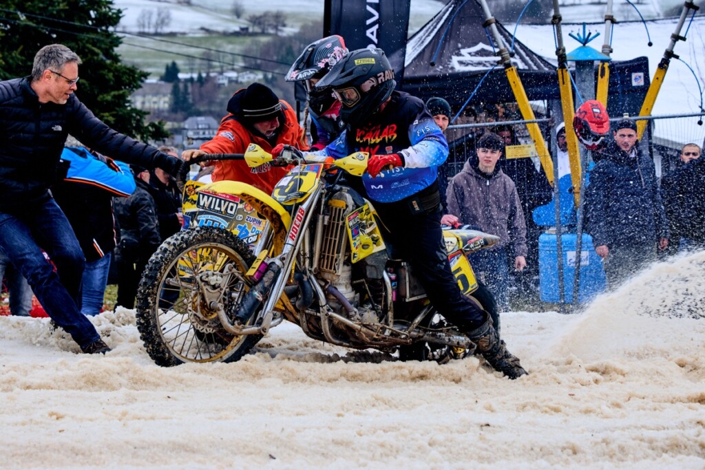 Snowhill Race