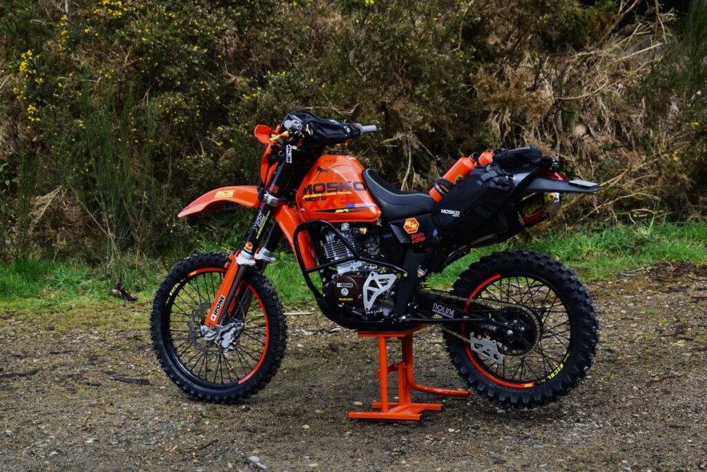 Suzuki DR125 Restomod