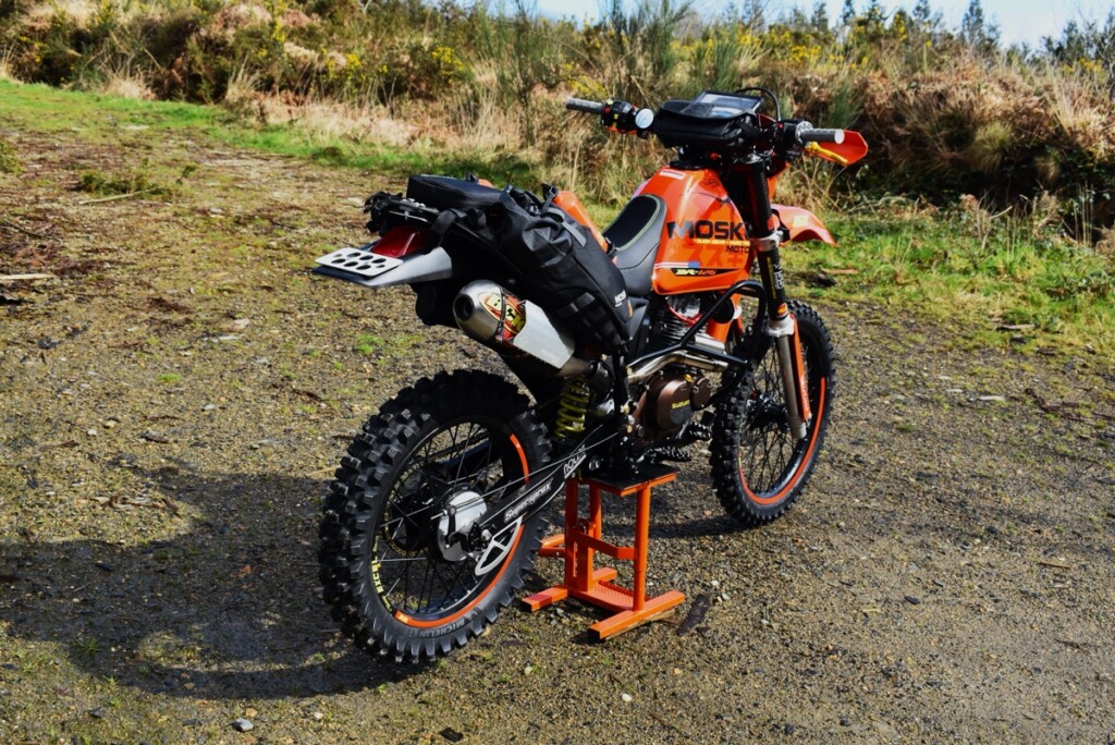 Suzuki DR125 Restomod