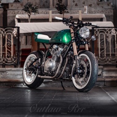 Suzuki GS750 Custom