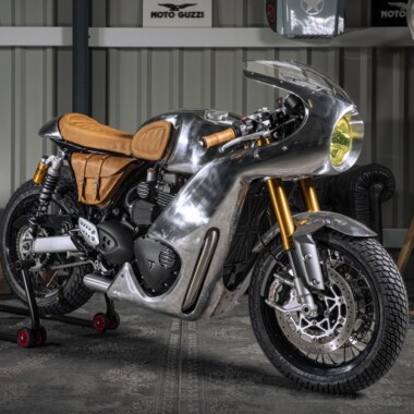 Triumph Thruxton RS Cafe Racer