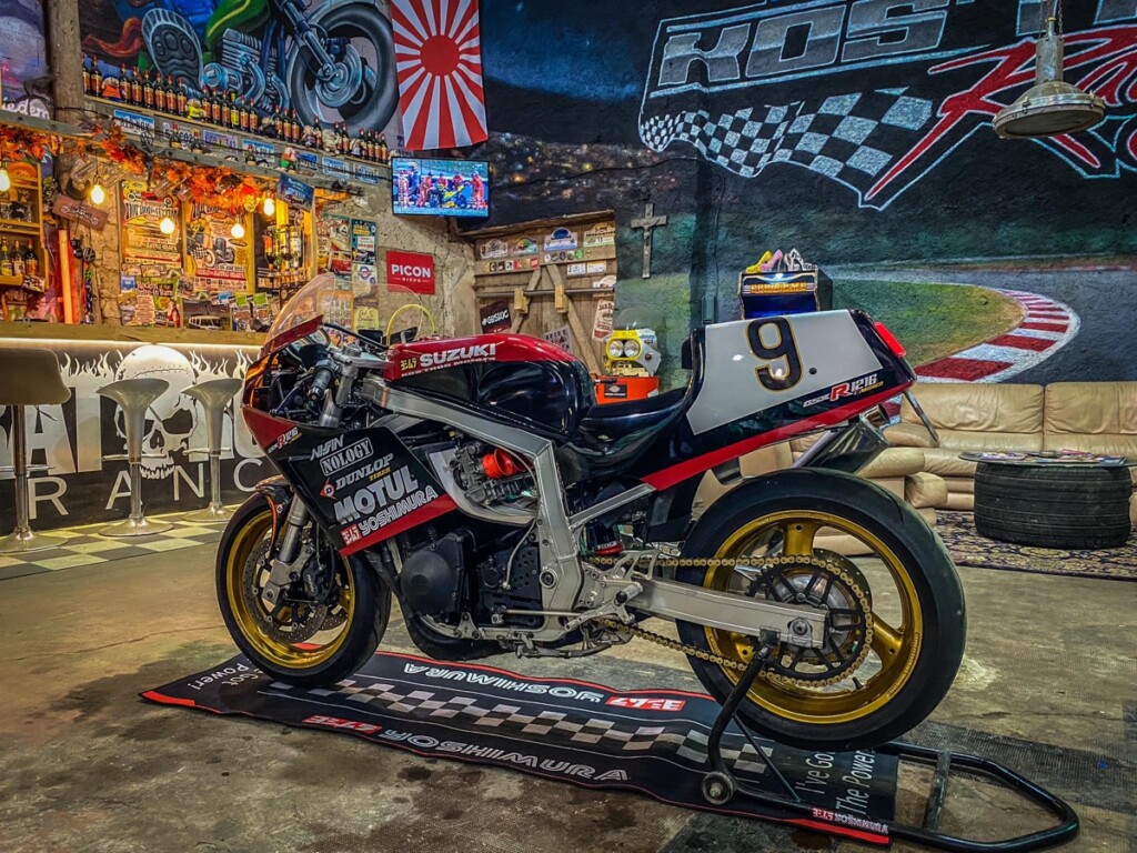 Suzuki GSX-R1100