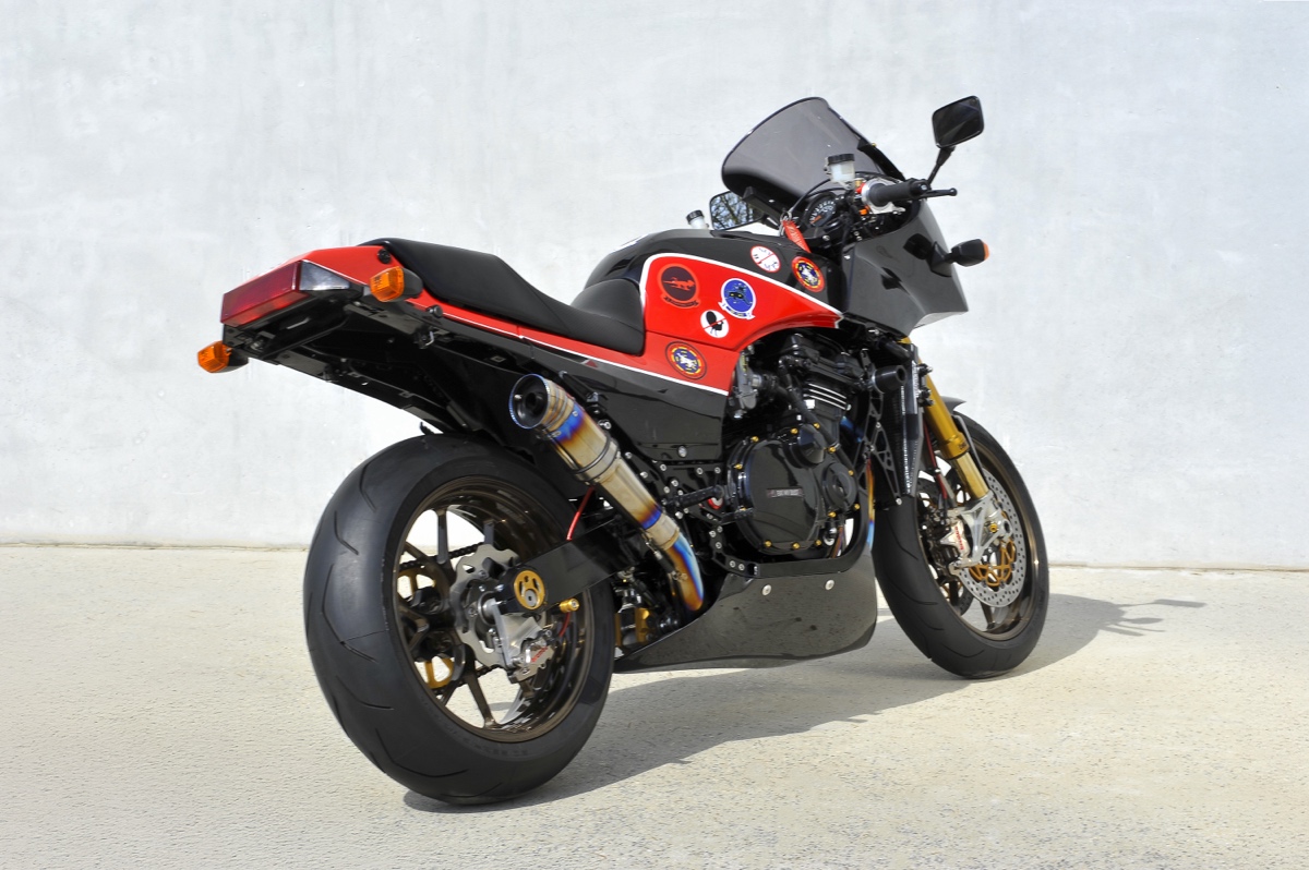 Maverick Spec: 140-hp Kawasaki GPz900R Restomod – BikeBound