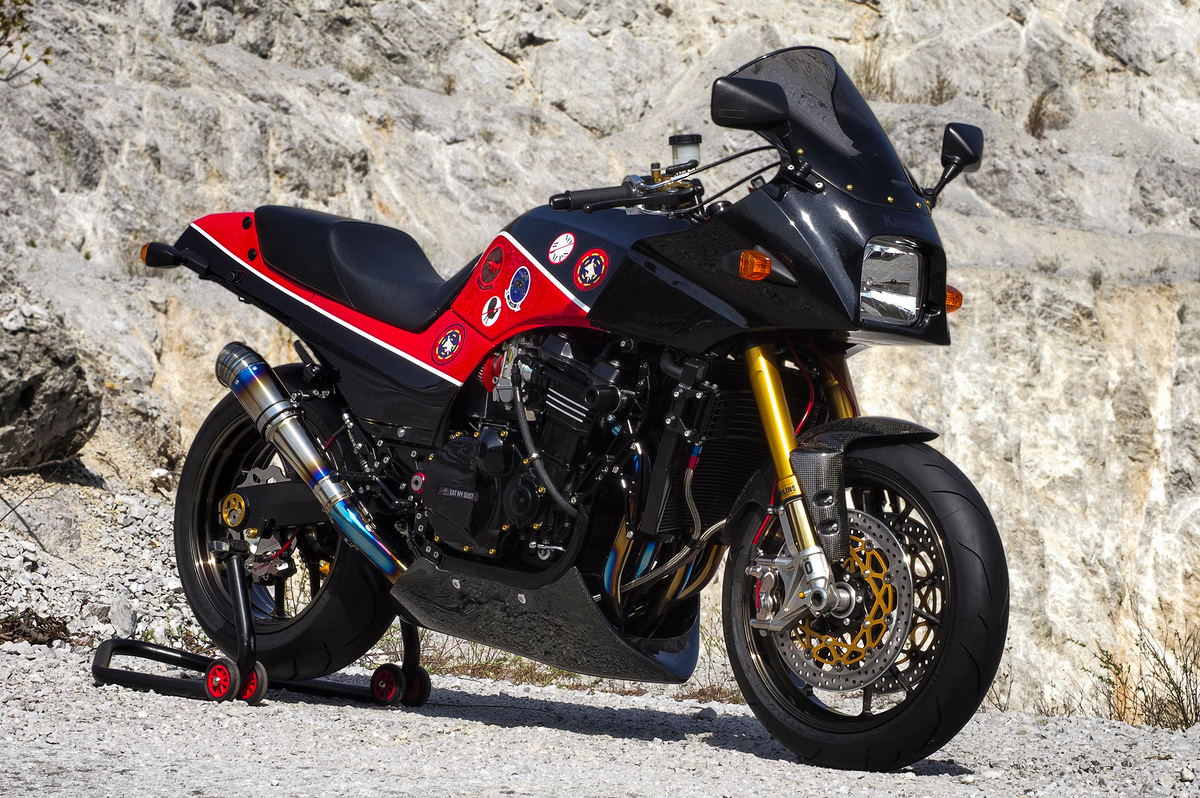 Maverick Spec: 140-hp Kawasaki GPz900R Restomod – BikeBound