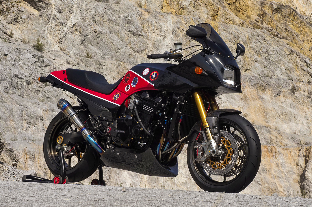 Maverick Spec: 140-hp Kawasaki GPz900R Restomod – BikeBound