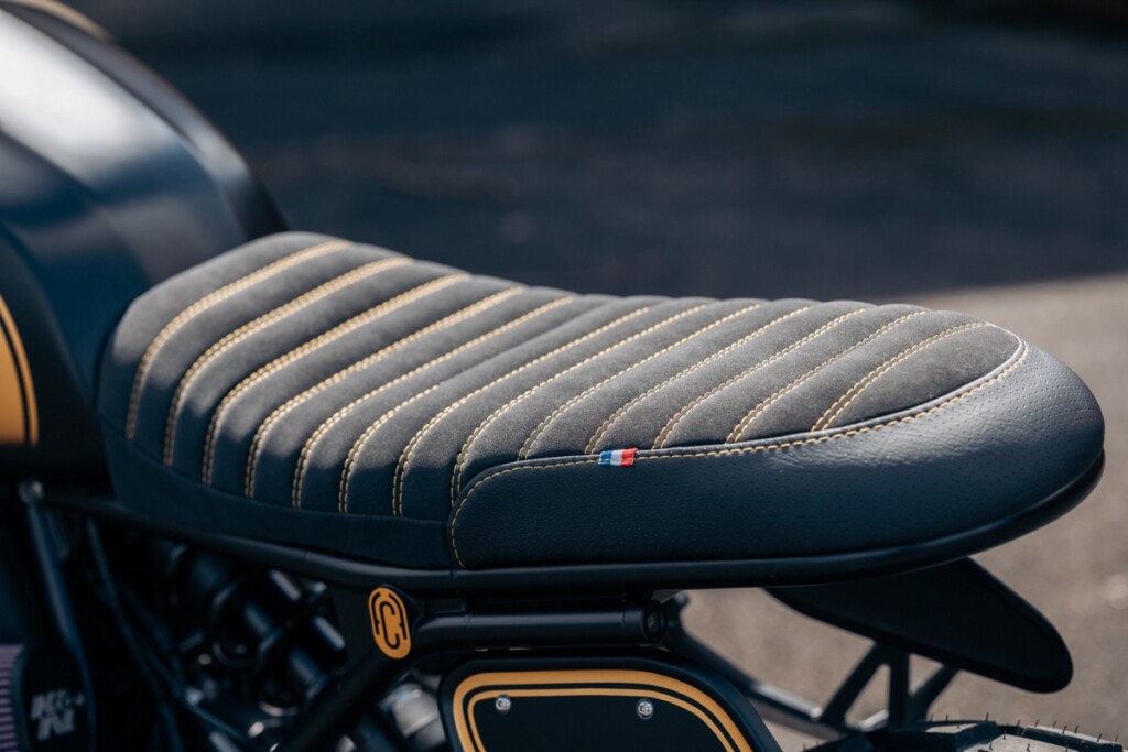 BMW R12 Custom