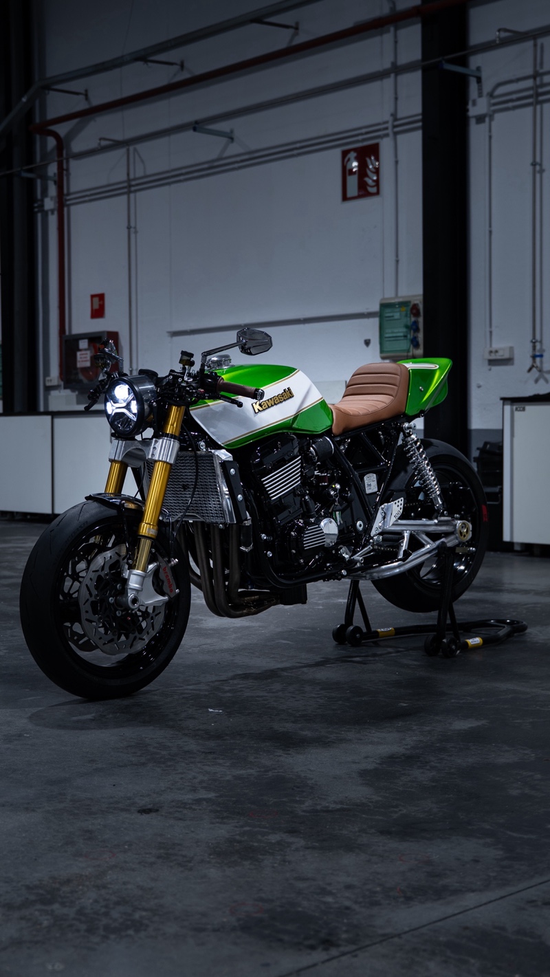 BOLT #100: Kawasaki ZRX1200 Restomod – BikeBound