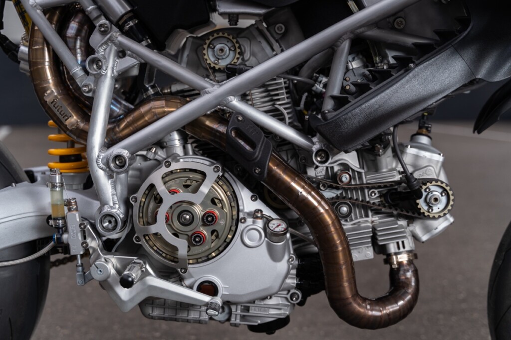 Desmoto Custom Ducati Supermoto
