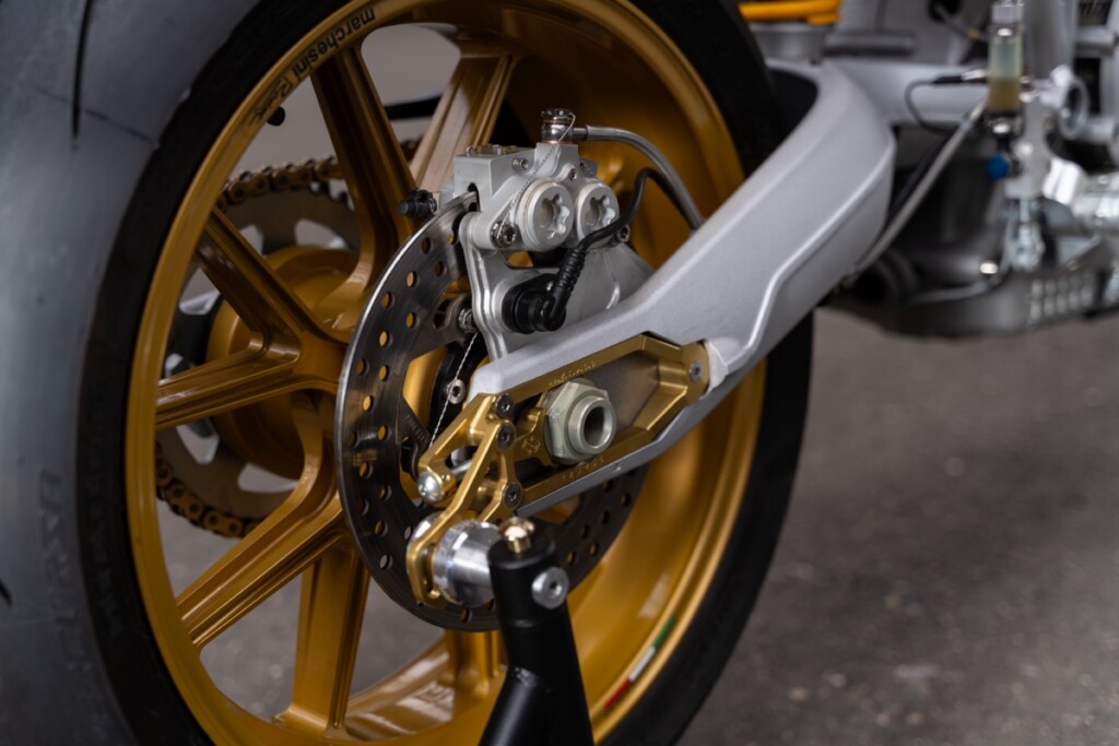 Desmoto Custom Ducati Supermoto
