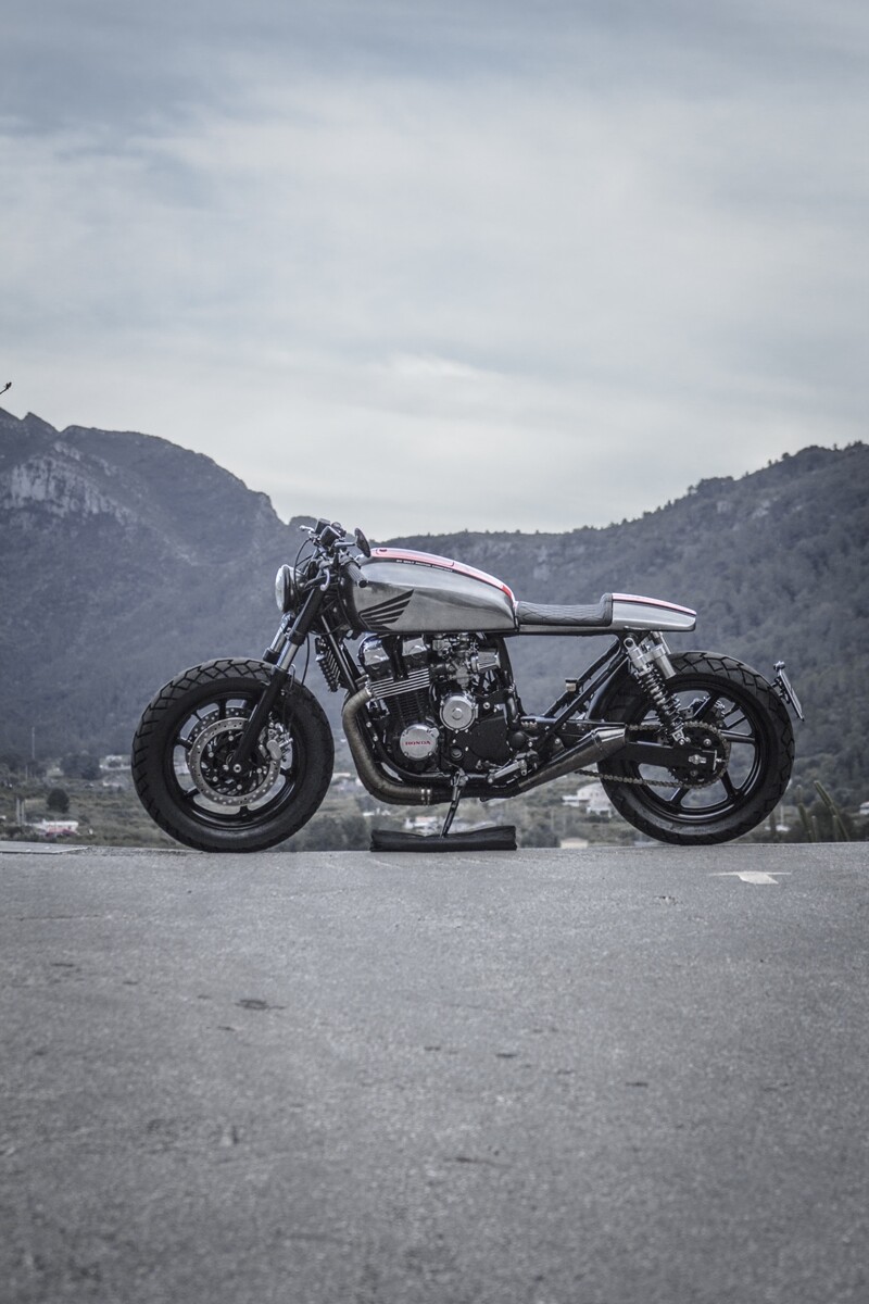 Honda CB750 Nighthawk Cafe Racer
