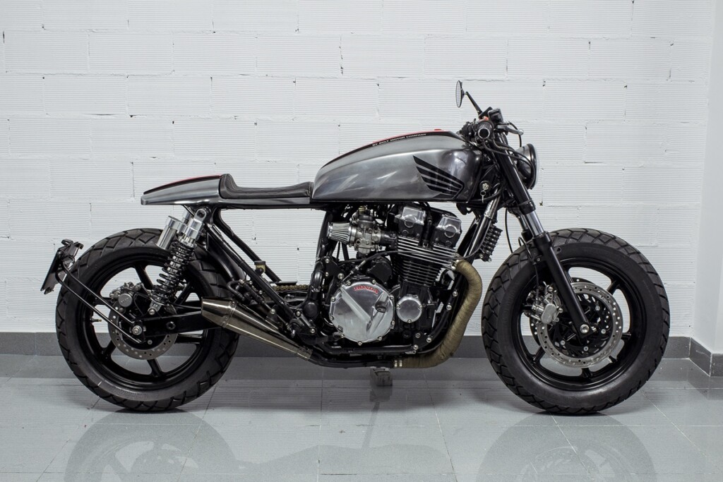 Honda CB750 Nighthawk Cafe Racer