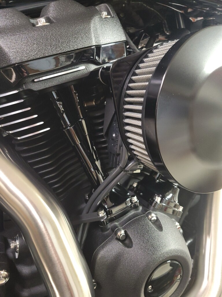 Harley Street Bob Street Tracker