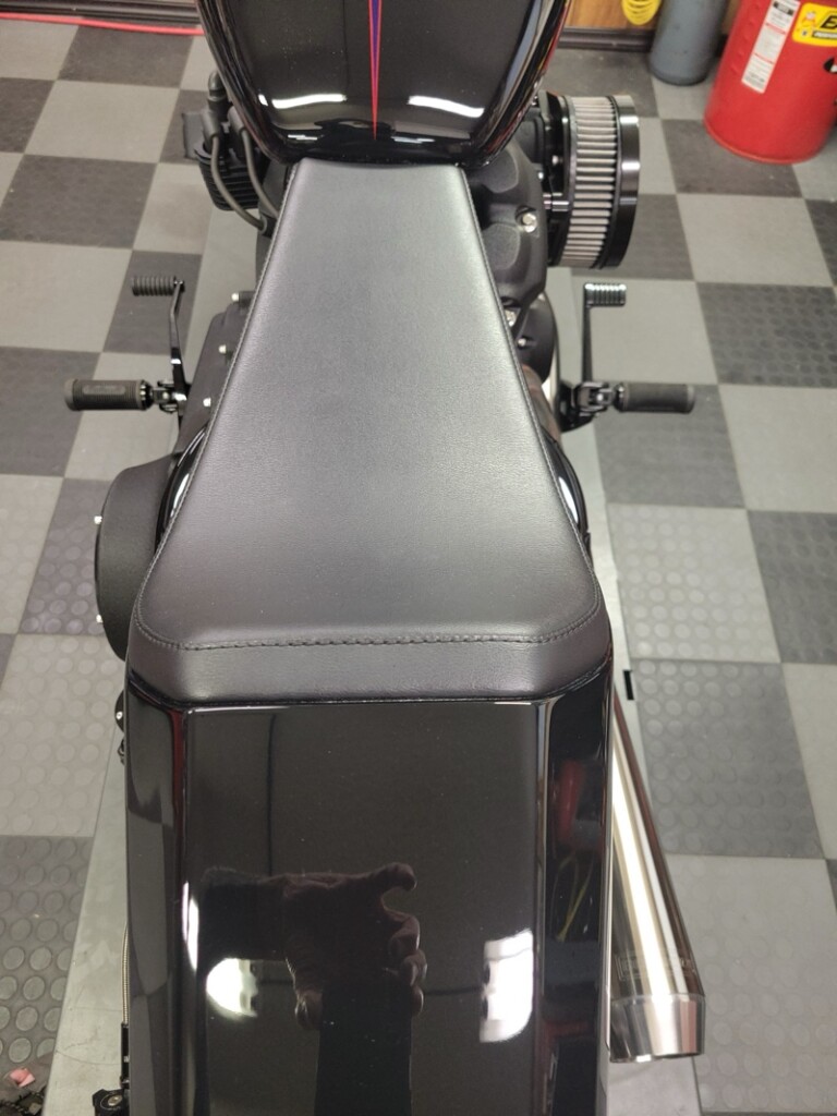 Harley Street Bob Street Tracker