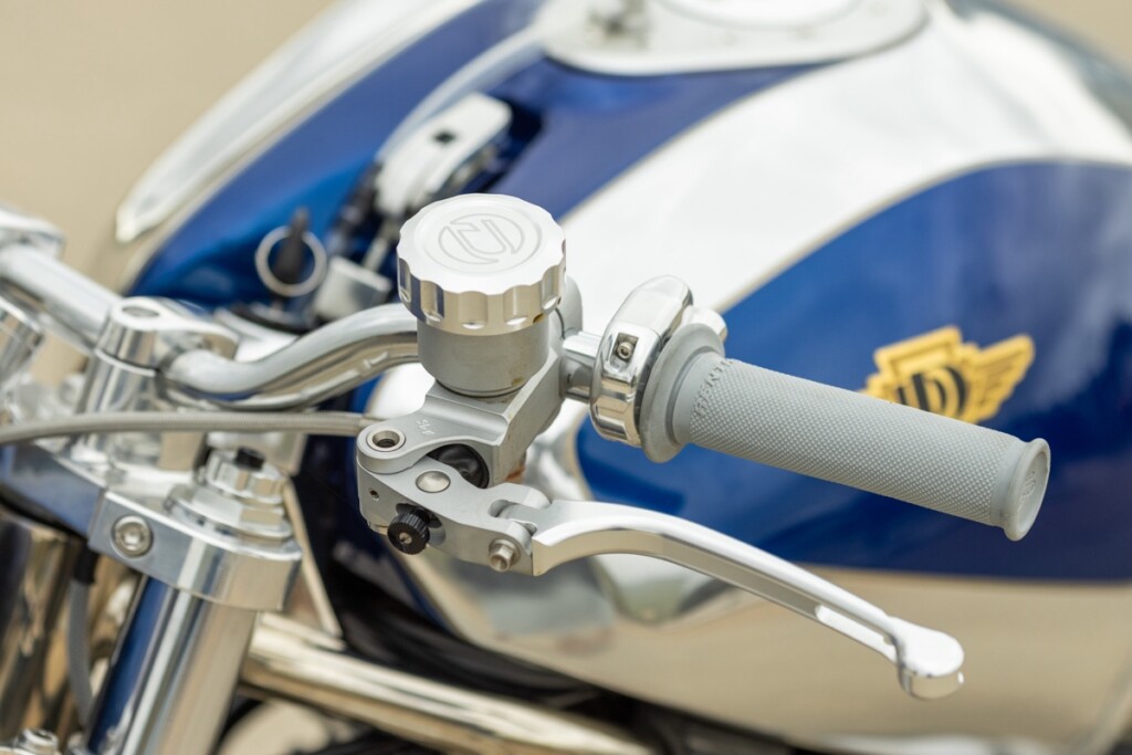 Ducati Monster 900 Custom