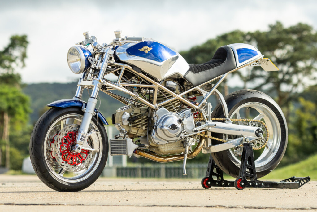 Ducati Monster 900 Custom
