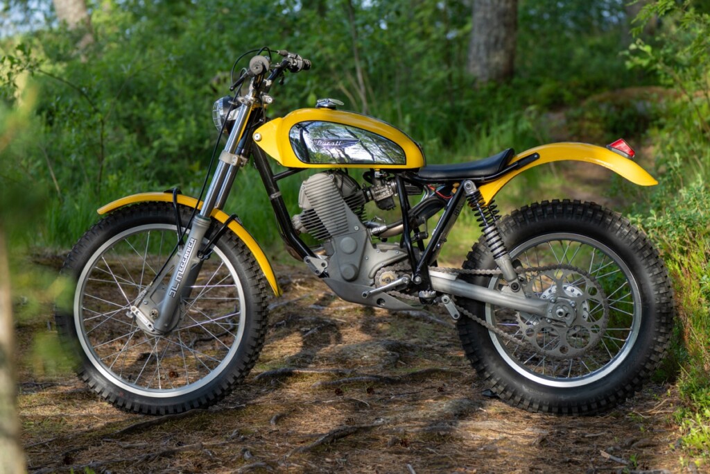 Ducati Twin-Shock Trials