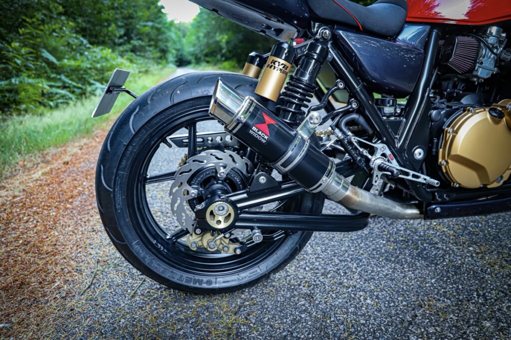 Kawasaki ZRX1200S Restomod
