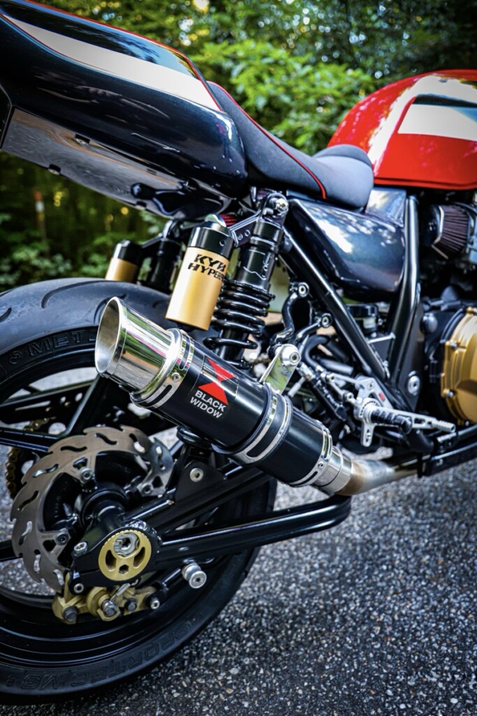 Kawasaki ZRX1200S Restomod