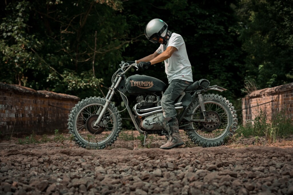Triumph T140 Desert Sled