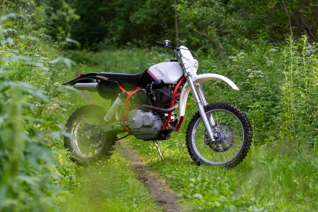 Yamaha XVS Scrambler