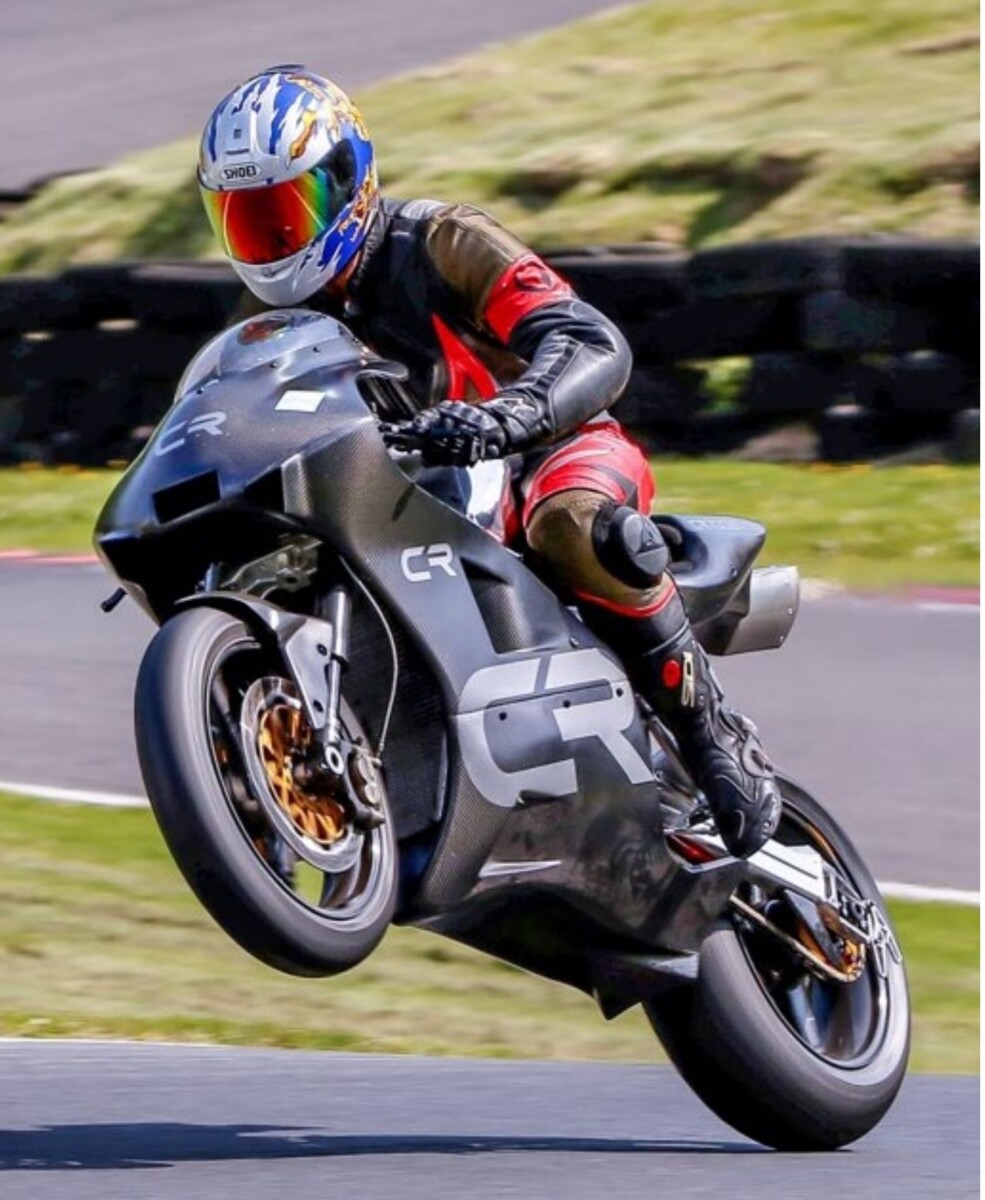 Crighton CR700W