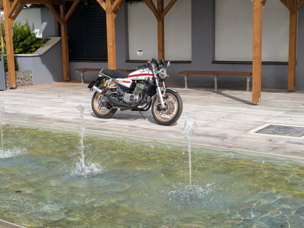 Jawa 350 Custom