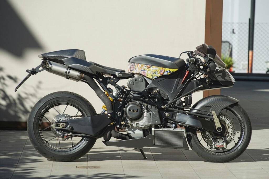 Vyrus 987 C3 4V
