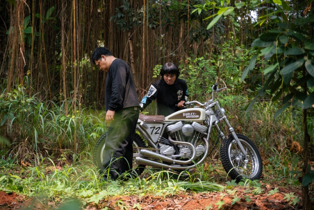 883 Sportster Street Tracker
