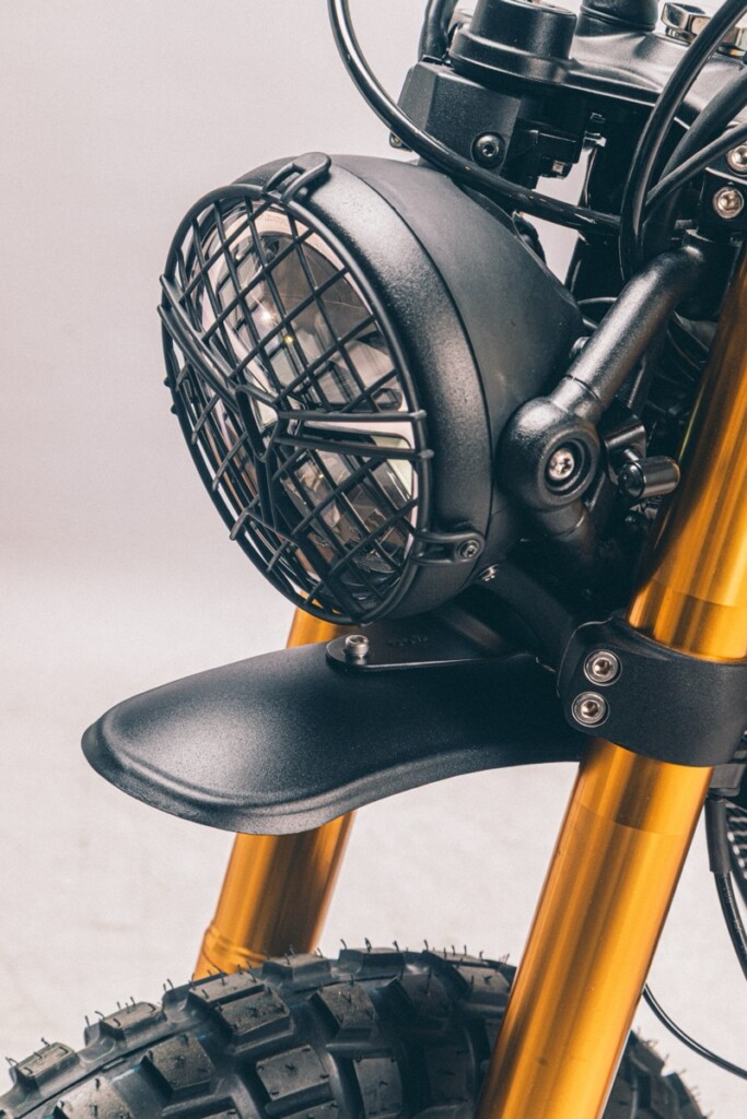 Triumph Scrambler 400 X Custom